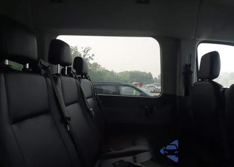 2023 Ford Transit Xl из США, поврежденный, VIN 1FBAX2C85PKB42666